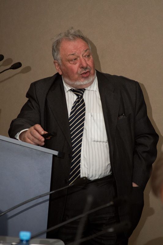 А.Э. Конторович