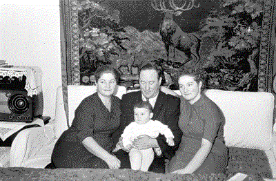 family2_b.gif